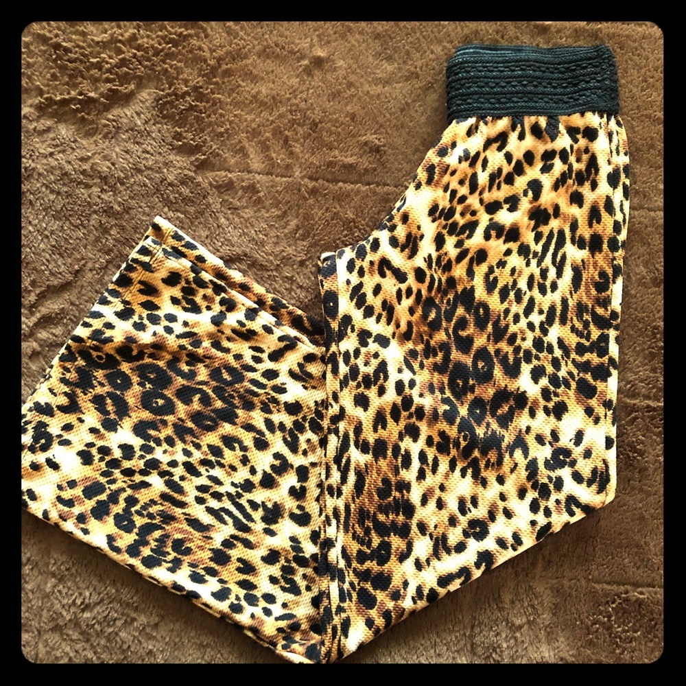Animal Print Juniors Size Medium pants slacks NWT